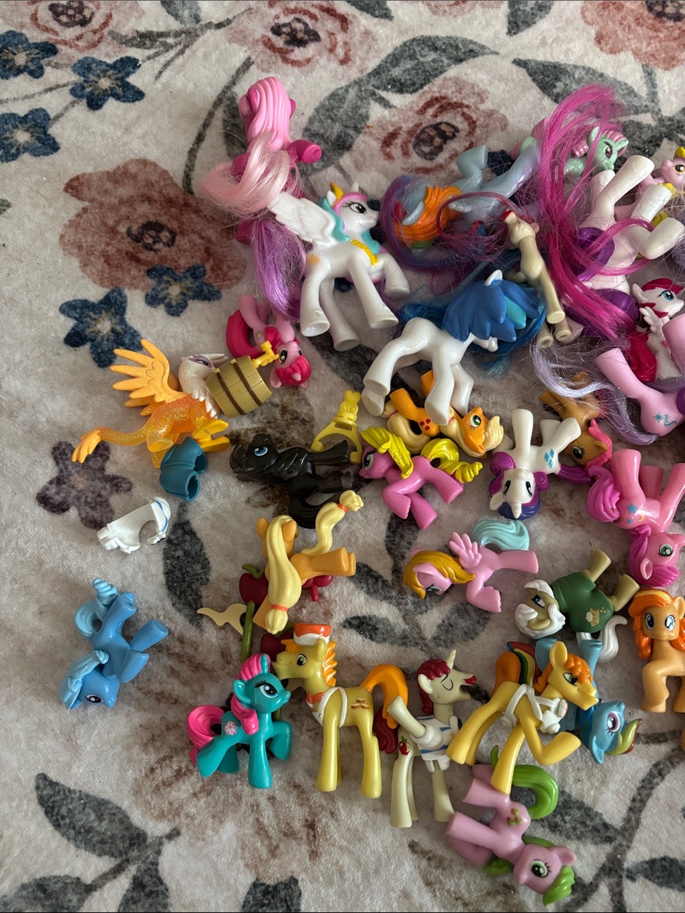 My Little Pony Mini Figures Lot - 38 Ponies! - Picture 2 of 6